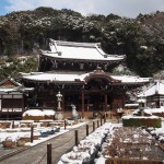 三室戸寺の雪景色