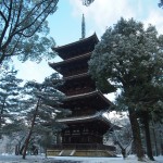 仁和寺　雪の五重塔
