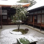 建仁寺の雪景色