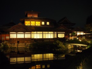 西本願寺の夜間拝観