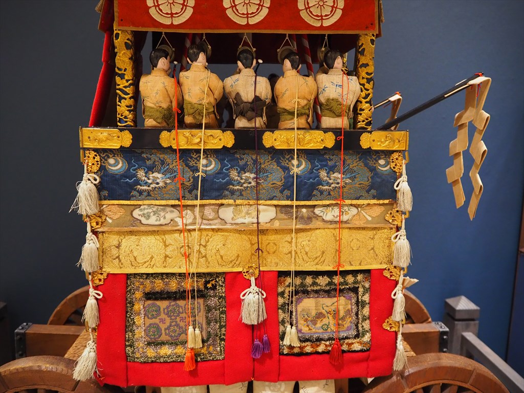 大丸で大船鉾の龍頭が展示中 | 京都旅屋