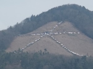 白い大文字（東日本大震災追悼）　3月